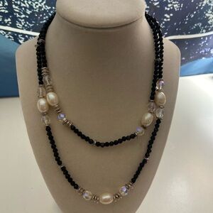 Elegant Black and Pearl Necklace